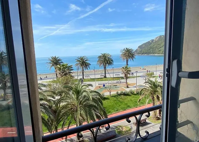 A Window To The Sea Lejlighed Riva Trigoso